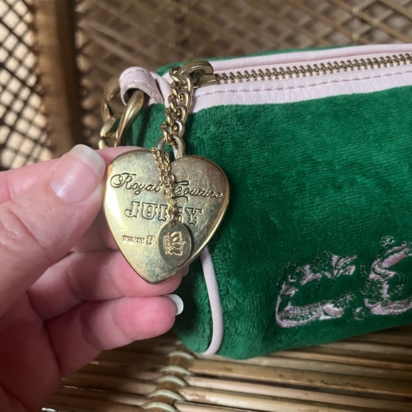Y2K Vintage Juicy Couture Green Velour Barrel Bag - Picture 11 of 13